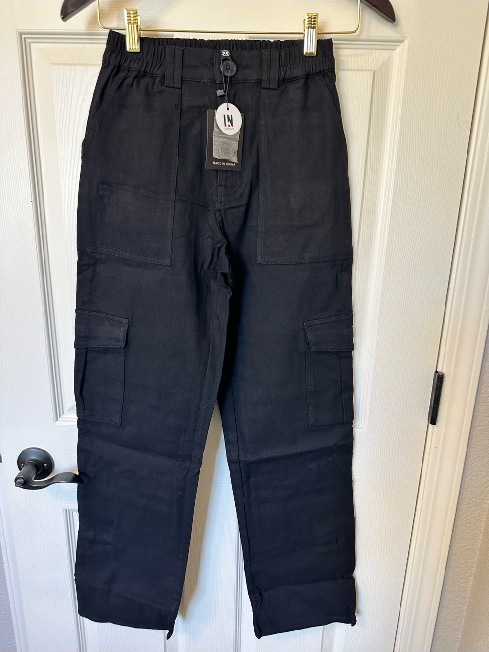 Black Women's Cargo Pants with High Waist & Elastic Waist